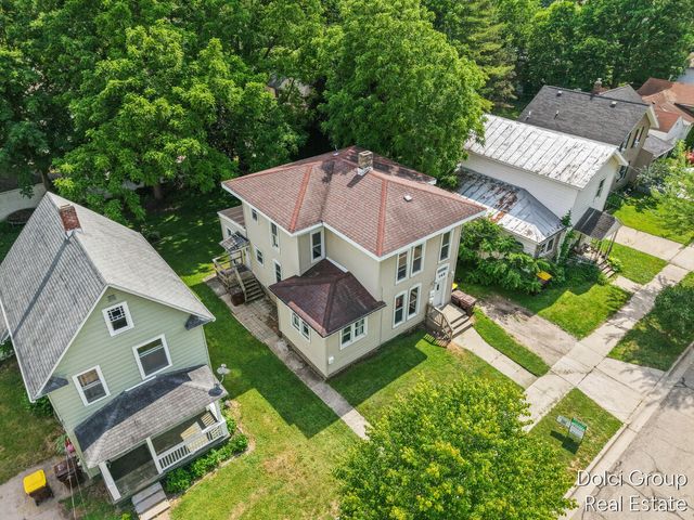 145 Lafayette Street, Ionia City, MI 48846
