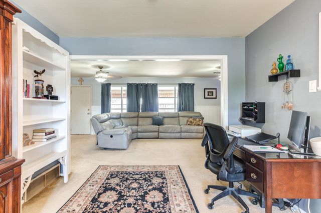 2132 69th Street, Lubbock, TX 79412