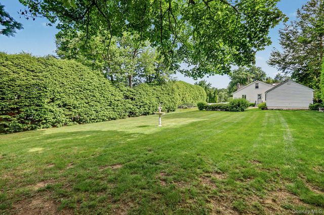 13 Dellworth Drive, Yorktown Heights, NY 10598