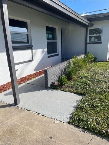 737 SESAME CT, Cape Coral, FL 33904