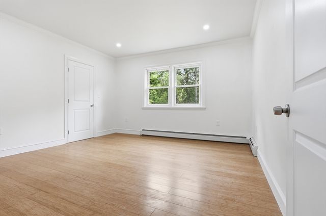 110 Haynes Rd, Townsend, MA 01469