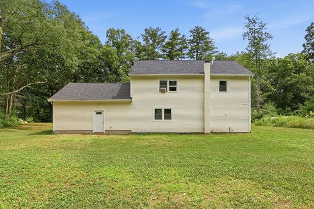 110 Haynes Rd, Townsend, MA 01469