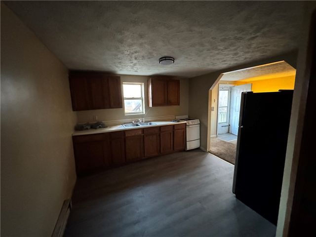 609 S Ray St, New Castle, PA 16101