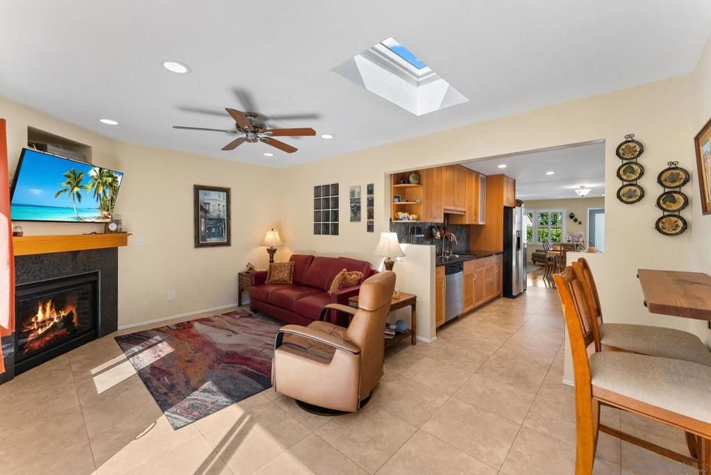 Image 9 of property listing at 5025 Dick St, San Diego, CA 92115