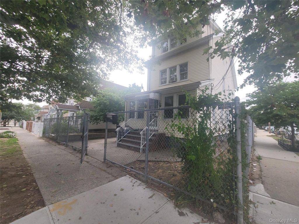 12019 Linden Boulevard, South Ozone Park, NY 11420 — photo 2