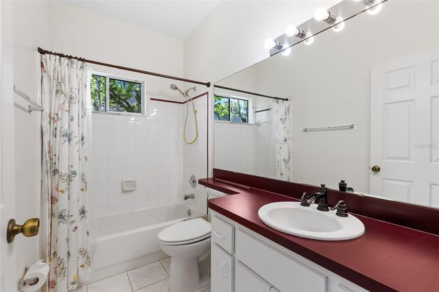4422 NW 34TH DRIVE, Gainesville, FL 32605