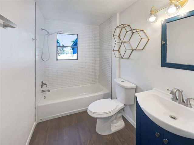 1105 E 17th ST, Georgetown, TX 78626