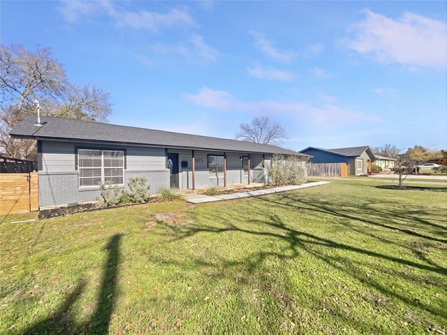 1105 E 17th ST, Georgetown, TX 78626