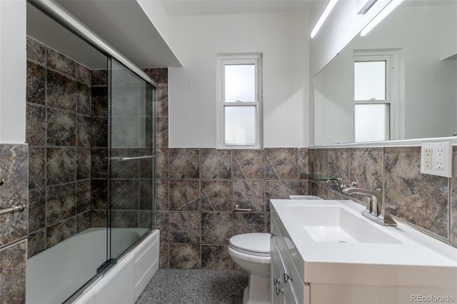 2261 S Lincoln Street, Denver, CO 80210