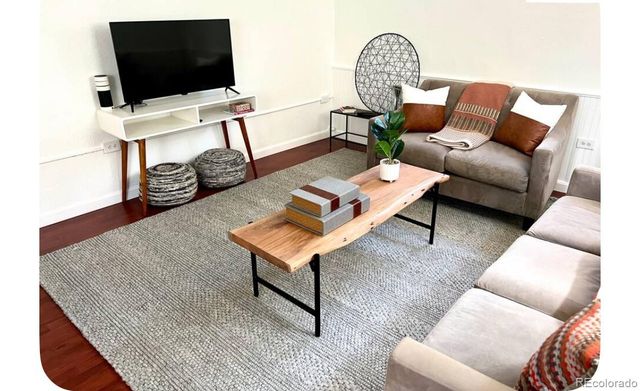 2261 S Lincoln Street, Denver, CO 80210