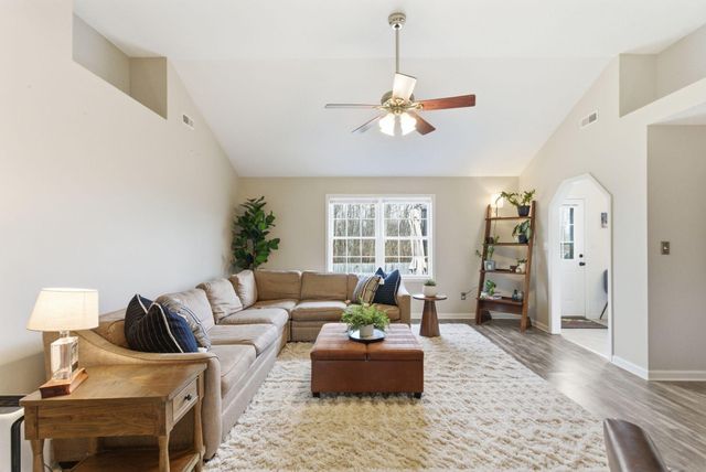 705 Cannonball Drive, Nicholasville, KY 40356