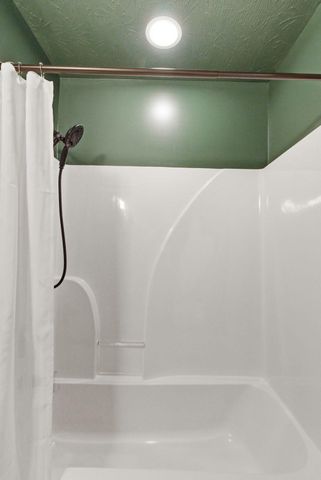 705 Cannonball Drive, Nicholasville, KY 40356