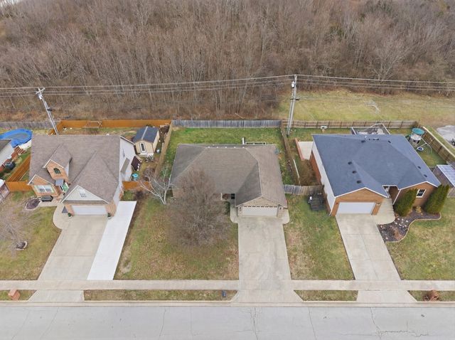 705 Cannonball Drive, Nicholasville, KY 40356