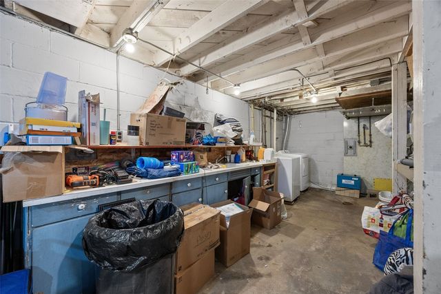 526 30th Street SE, Cedar Rapids, IA 52403