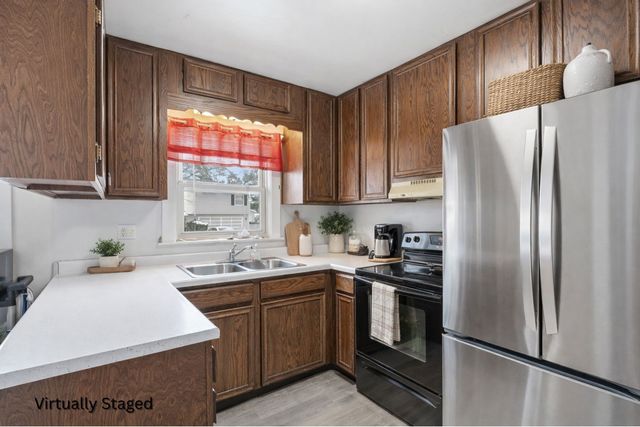 526 30th Street SE, Cedar Rapids, IA 52403