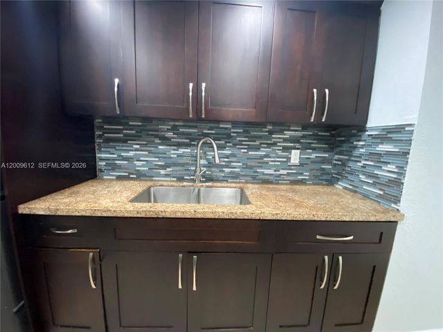 8200 SW 210th St 220, Cutler Bay, FL 33189