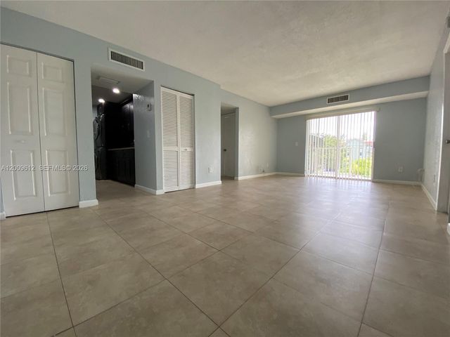 8200 SW 210th St 220, Cutler Bay, FL 33189