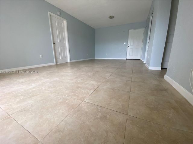 8200 SW 210th St 220, Cutler Bay, FL 33189