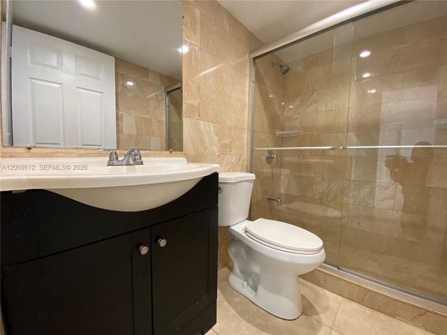 8200 SW 210th St 220, Cutler Bay, FL 33189