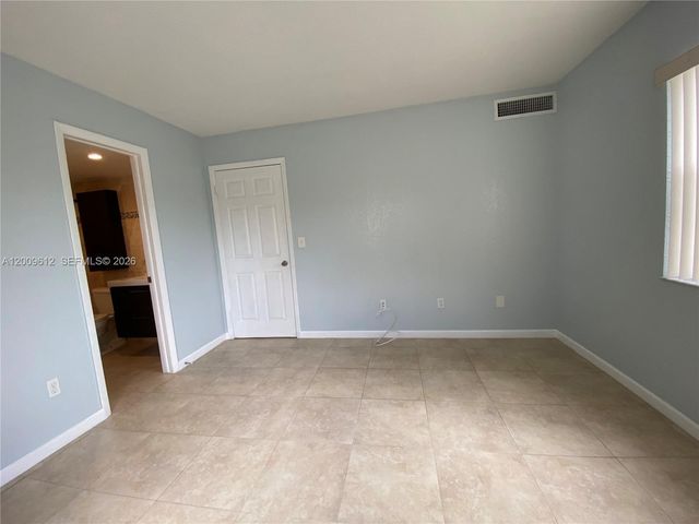 8200 SW 210th St 220, Cutler Bay, FL 33189