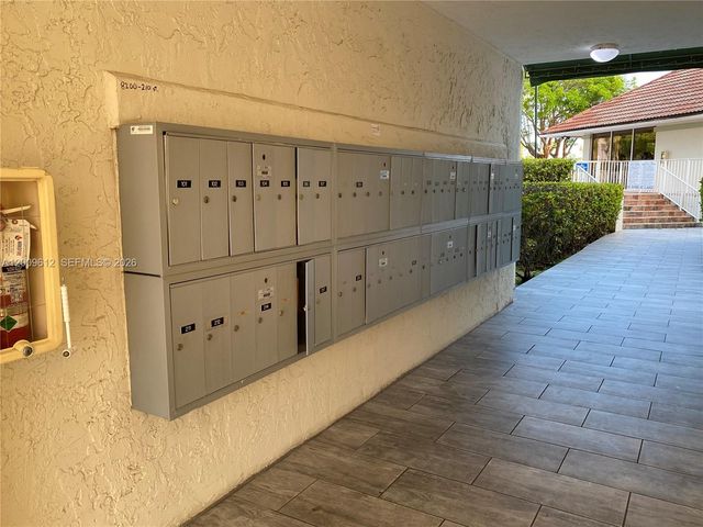 8200 SW 210th St 220, Cutler Bay, FL 33189