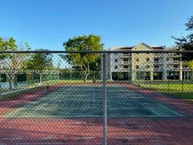 8200 SW 210th St 220, Cutler Bay, FL 33189