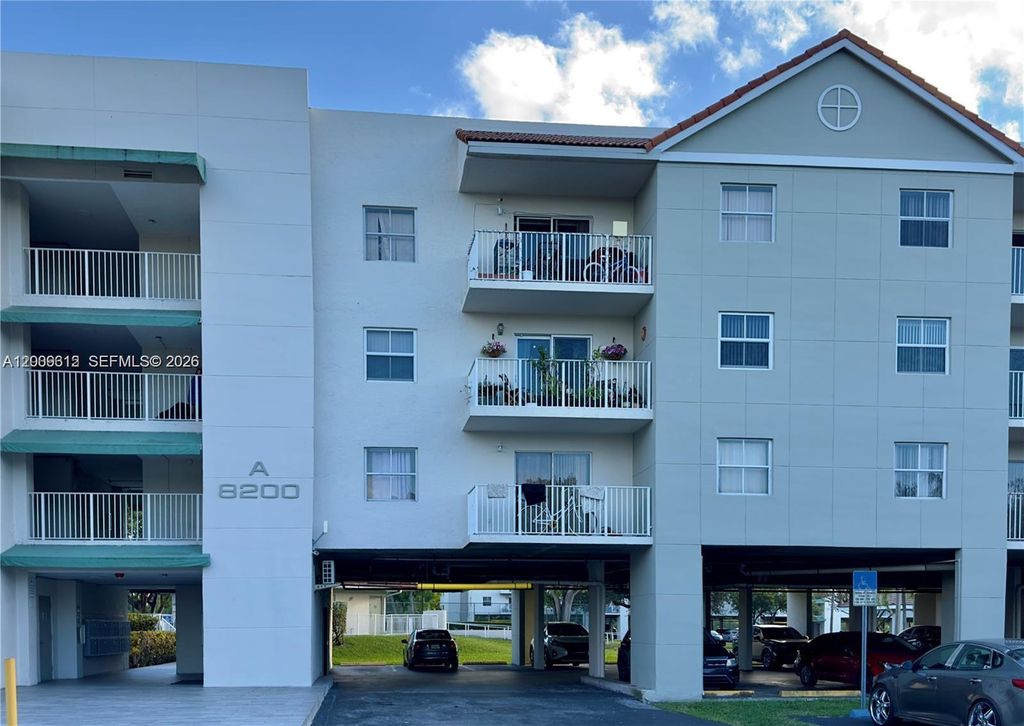 8200 SW 210th St 220, Cutler Bay, FL 33189