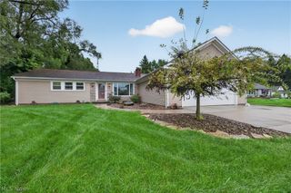 1246 Applegrove Street NE, Canton, OH 44721