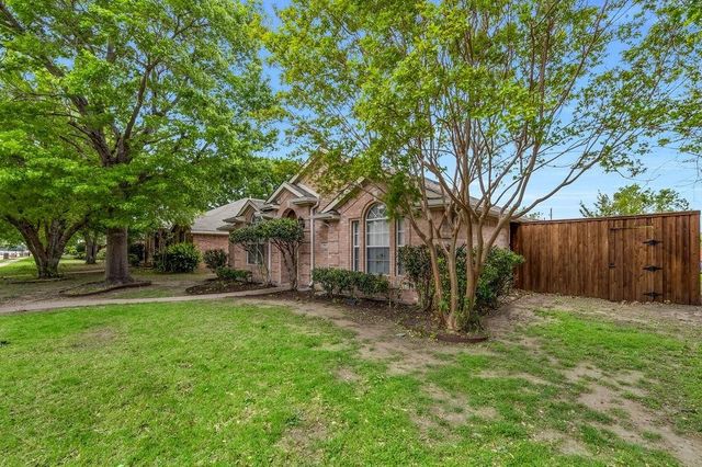 9817 Belfort Drive, Frisco, TX 75035