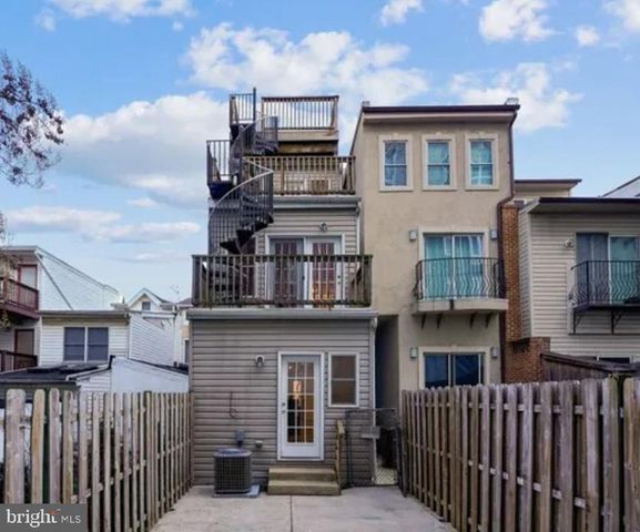 111 E CROSS ST, Baltimore, MD 21230
