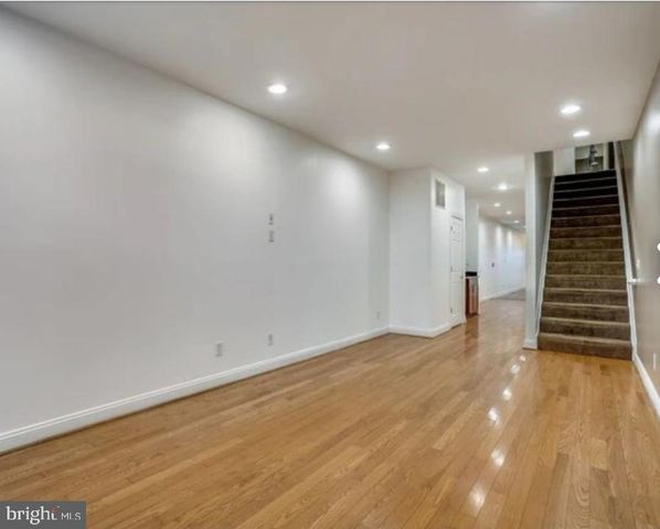 111 E CROSS ST, Baltimore, MD 21230