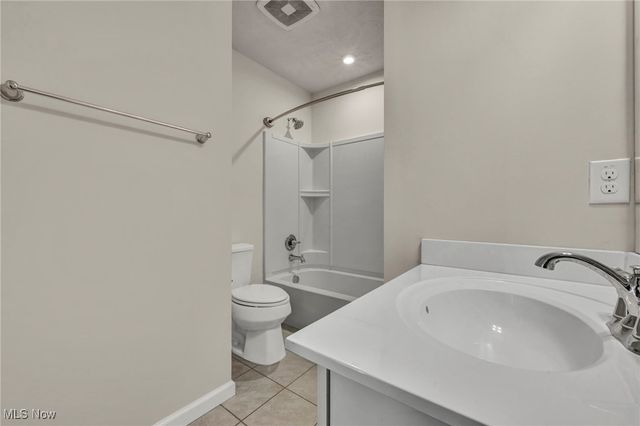 9361 Winfield Lane, North Ridgeville, OH 44039