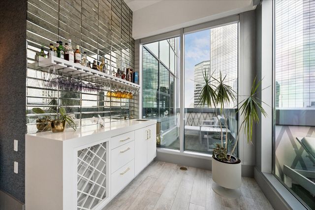 1600 Post Oak Boulevard 1802, Houston, TX 77056