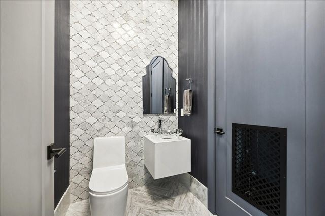 1600 Post Oak Boulevard 1802, Houston, TX 77056