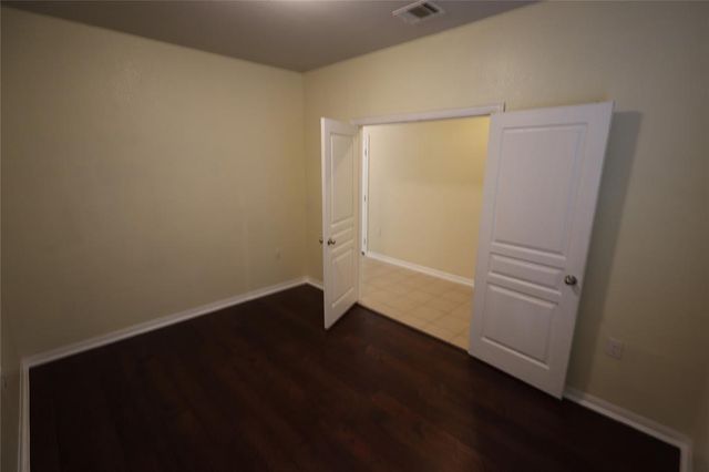 5032 Irvine LN, Del Valle, TX 78617