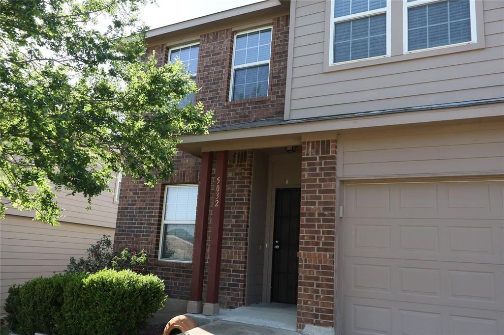5032 Irvine LN, Del Valle, TX 78617
