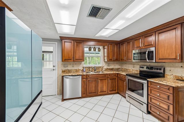 7635 TANGLEWOOD DRIVE, New Port Richey, FL 34654