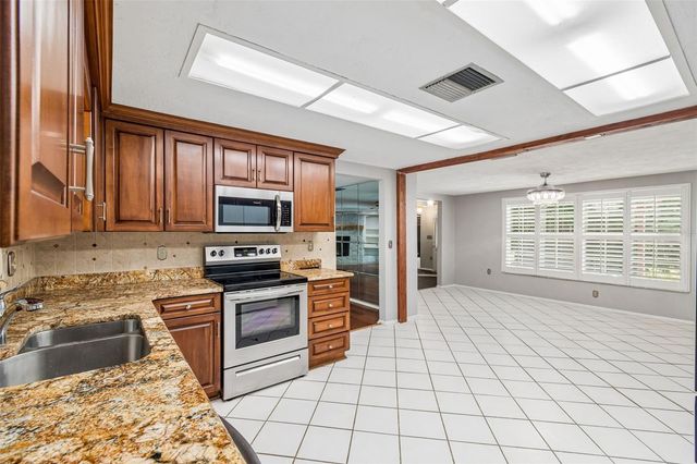 7635 TANGLEWOOD DRIVE, New Port Richey, FL 34654