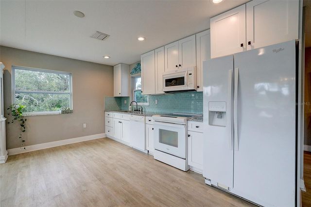 3214 N SECLUSION DRIVE, Sarasota, FL 34239