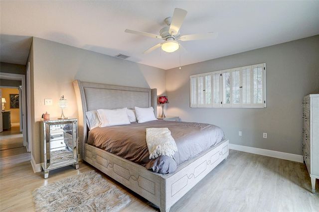 3214 N SECLUSION DRIVE, Sarasota, FL 34239