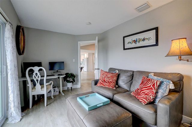 3214 N SECLUSION DRIVE, Sarasota, FL 34239