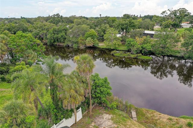 3214 N SECLUSION DRIVE, Sarasota, FL 34239