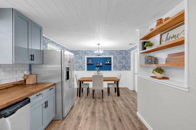 2460 Middle Road, Mobile, AL 36605