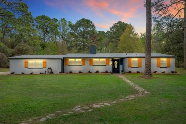 2460 Middle Road, Mobile, AL 36605