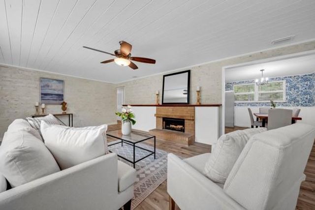 2460 Middle Road, Mobile, AL 36605