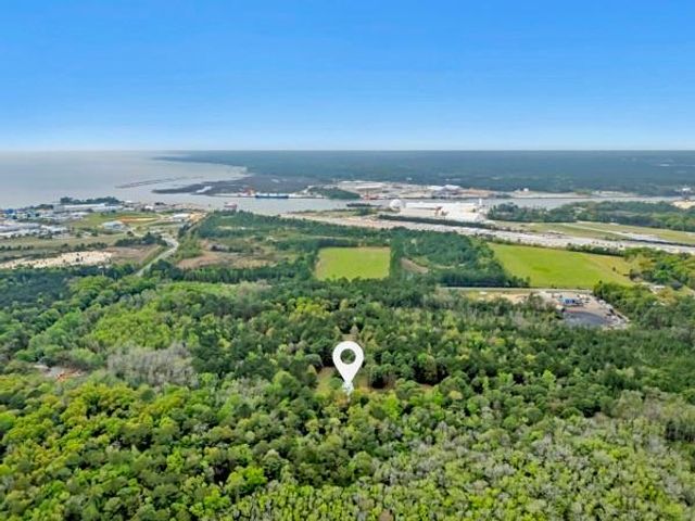 2460 Middle Road, Mobile, AL 36605