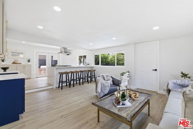 5847 Texhoma Avenue, Encino, CA 91316