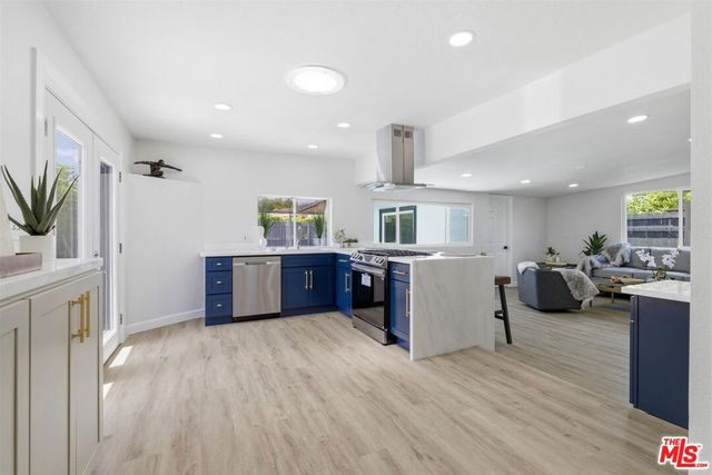 5847 Texhoma Avenue, Encino, CA 91316