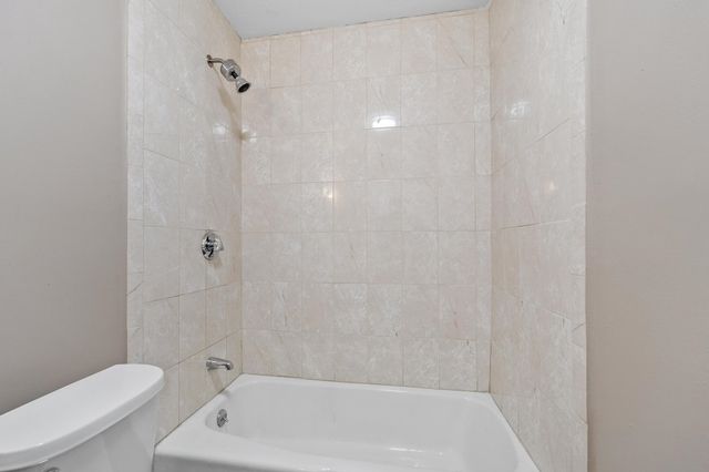 11 Strawberry Bank Rd Apt 5, Nashua, NH 03062