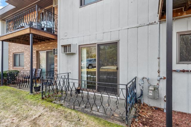 11 Strawberry Bank Rd Apt 5, Nashua, NH 03062
